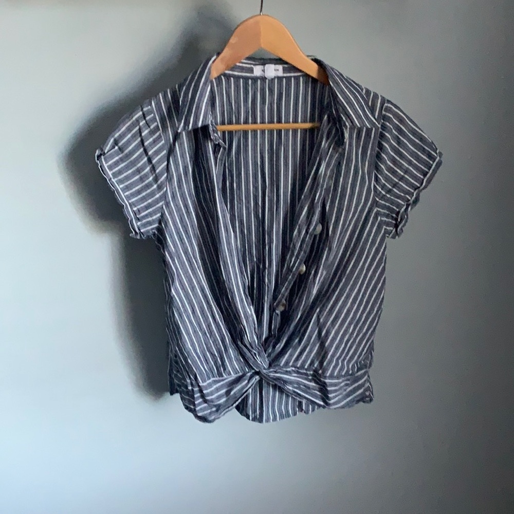 Eye Shadow Tie-Front Striped Blouse